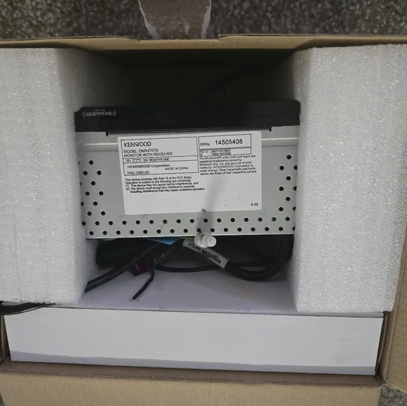 Kenwood Car Stereo - Picture 3 of 3